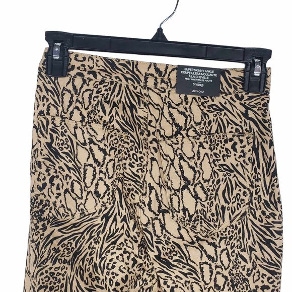 Divided by H&M size 2 Leopard Print Super Skinny Ankle Raw Hem Jeans Pants - Picture 5 of 9